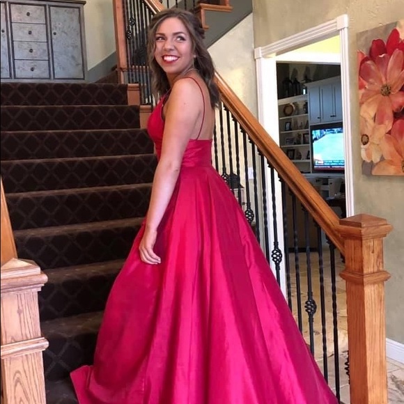 Sherri Hill Dresses & Skirts - Prom dress